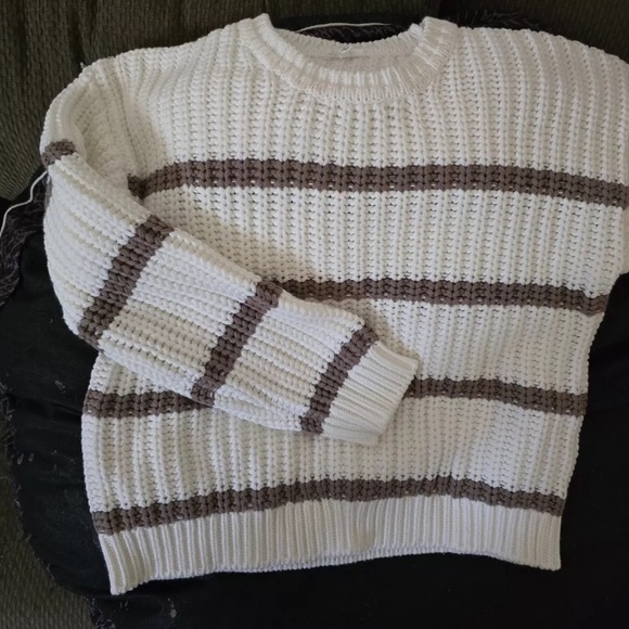Splendid x Cella Jane Collab Striped Sweater - White and Tan - Small - Picture 2 of 6
